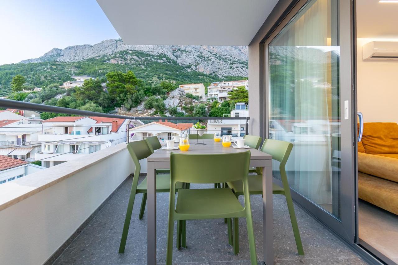 Apartmani Pino Baška Voda Eksteriør bilde