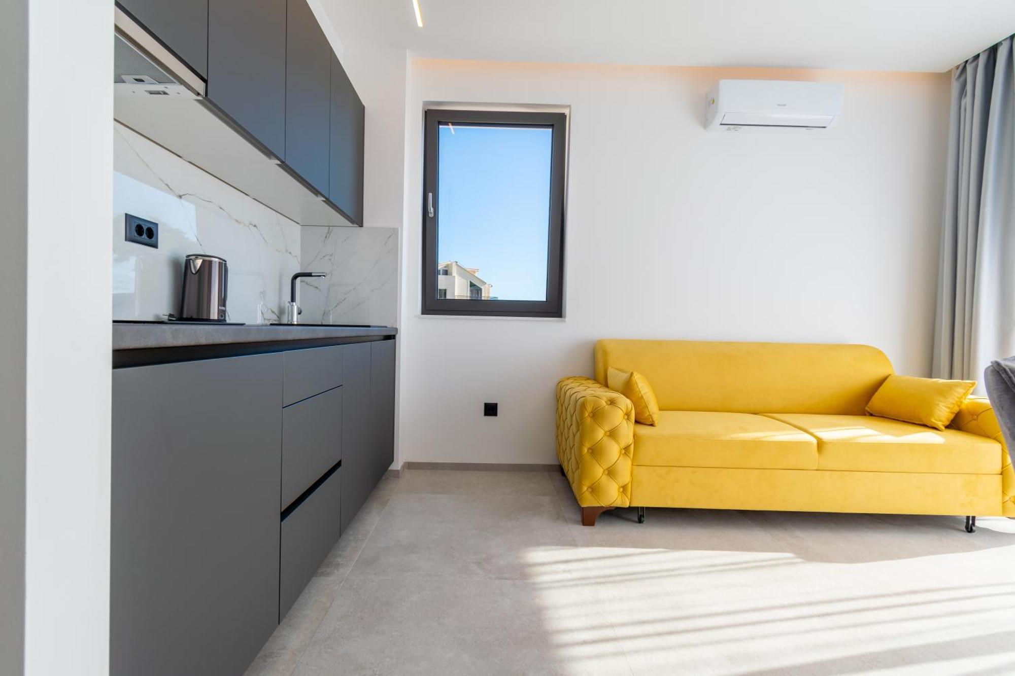 Apartmani Pino Baška Voda Eksteriør bilde